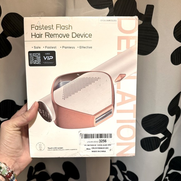 Permanent IPL Hair Removal Device, Latest Fast Flash Technology at Home Use, New - Picture 11 of 12